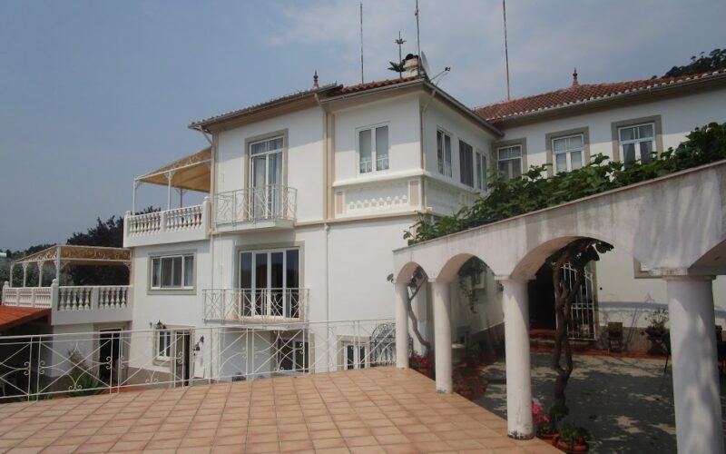 Quinta Front